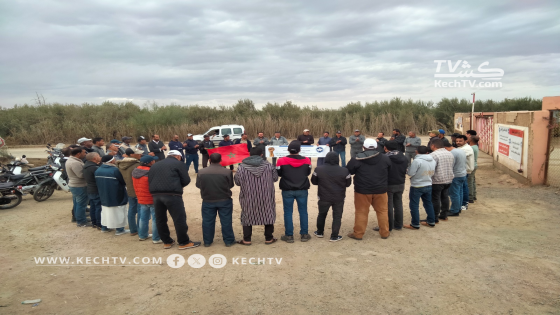 عمال شركة “طوب فراج” بمنجم الدرع الأصفر يعانون من تراجع حقوقهم الاجتماعية والاقتصادية